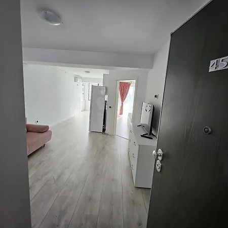 Apartment Sara *